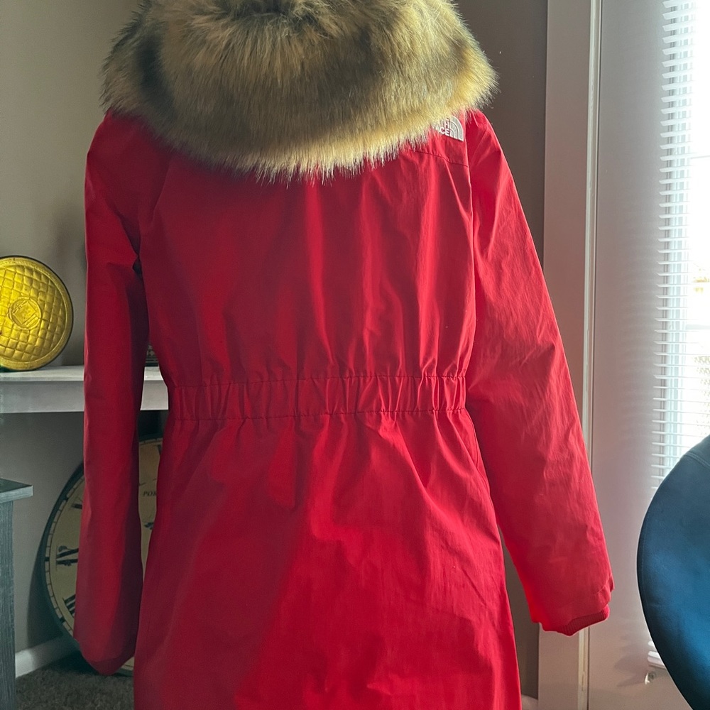 The North Face Parka - Picture 4 of 8